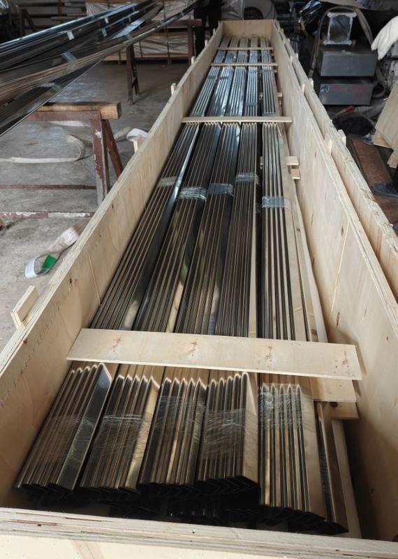 Velas estructurales de aluminio tratadas térmicamente diseñadas para soportar condiciones de alta tensión y carga en estructuras estructurales